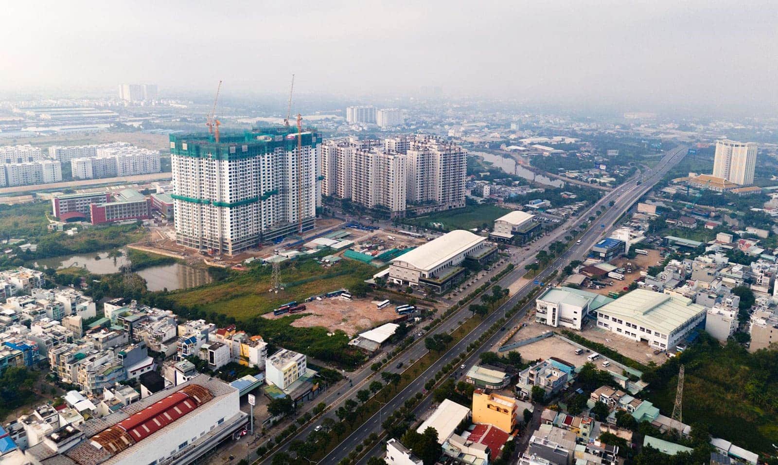 Akari City ghi điểm bởi lợi thế vị trí trên đại lộ Võ Văn Kiệt.